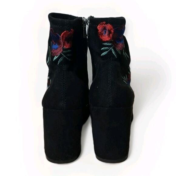 Rampage women's 7.5 M black suede booties heeled boots w/flowers embroidered - Picture 2 of 6
